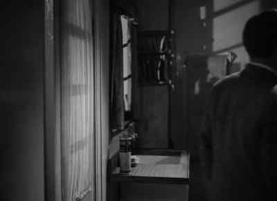 -ls that you, Alec?
-Yes. - Brief Encounter