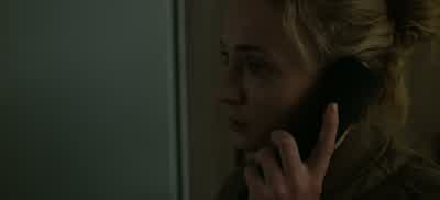 Hello, reception. No, I'm sorry. - Steal