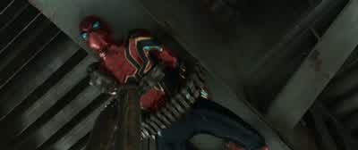 Suit compromised. Nanotechnology. - Spider Man: No Way Home
