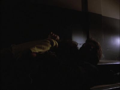 - lt's just like the ride at Disneyland. - Will you keep your head down? - MacGyver