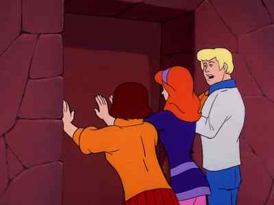 Lt's no use. lt won't budge. - Scooby-Doo, Where Are You!
