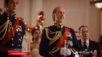 ♪ Lu-lei-bell
little, tiny child ♪ - A Christmas Carousel