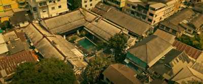 [Lu Xin] The hotel, it's a death trap. - Fistful of Vengeance