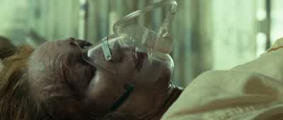 Lucas. Lucas. Anything left in the can? - The Impossible