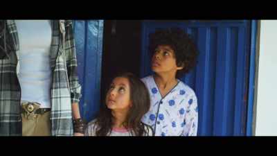 Lucas, take your sister into the kitchen - Dominique