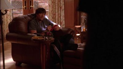 -Lucas.
-Your door was open. - One Tree Hill