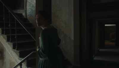 - Lucia killed herself.
- No! - Gloria!