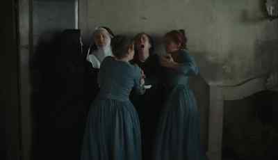 - Lucia.
- No! - Gloria!