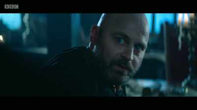 Luciano,
what's wrong with your father? - Heirs of the Night