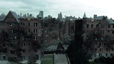[Lucius] This is it. The exact place
where the RPG was fired. - Gotham