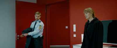 Luckily, your colleague reacted
quickly and saved you. - Journal 64