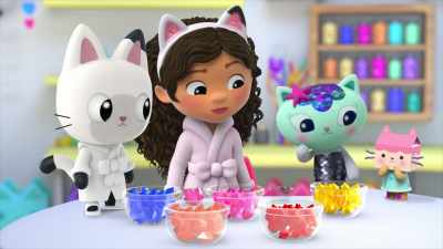 Luckily, I'm a scientist. [giggles] - Gabby's Dollhouse