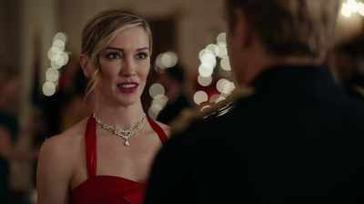 Luckily, the pilots were kind
enough to turn back around. - A Royal Christmas Crush