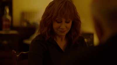 -Lucky for us.
-Oh, cheers. - Reba McEntire's The Hammer