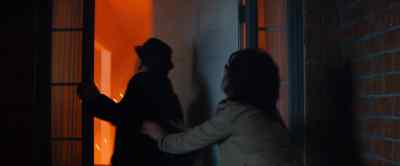 Lucy, I'm right here, I'm right here. - Poltergeist