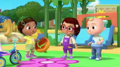 Lucy taught me all about
how to be safe on a trike. - CoComelon Lane