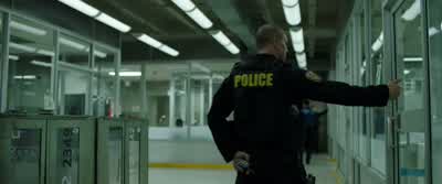 Luigi, come on. - Den of Thieves