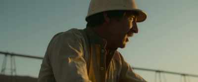 - [Luis] Come on, man.
- [man 1 shouting indistinctly] - The Movie Teller