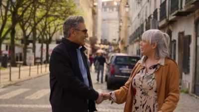 - Luísa, so nice to meet you.
- I'm responsible for your well-being - The Reluctant Traveler with Eugene Levy