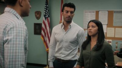 Luisa. - Jane the Virgin