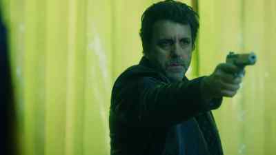 Luka, you think
I'm gonna let Marius kill you? - Sneaky Pete