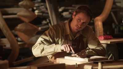 Lukas, we're going
to need some glue. - A Heidelberg Holiday