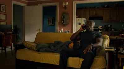 -Luke Cage. Who's this?
-[Sugar] It's Sugar, man. - Marvel's Luke Cage