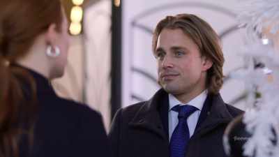 Luke just isn't that. - Hotel for the Holidays