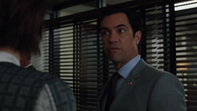 Luke, that's Ben Valderrama. - BrainDead