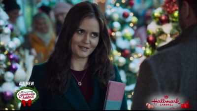 Luke, when you plan
a party, - Christmas at Dollywood