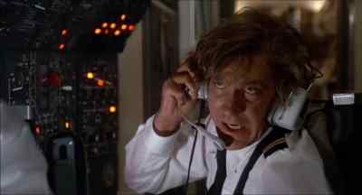 L've radio contact
with Munich. - The Concorde    Airport '79