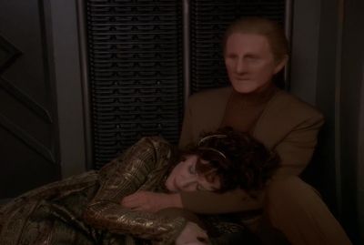 Lwaxana? - Star Trek: Deep Space Nine