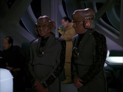 Lwaxana Troi. - Star Trek: The Next Generation
