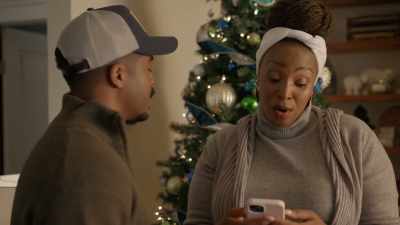 Lydia! You own your own
business. - BeBe Winans’ We Three Kings
