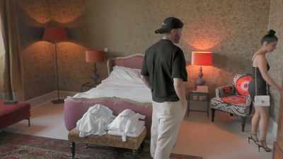 Lydie will see if she can create a
sexual connection - Open House: The Great Sex Experiment