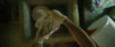 Lyle, you don't...
you don't have a gun, do you? - Dahmer – Monster: The Jeffrey Dahmer Story
