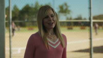 - Lynn, hi.
- I'm so glad you made the drive. - The Girl from Plainville