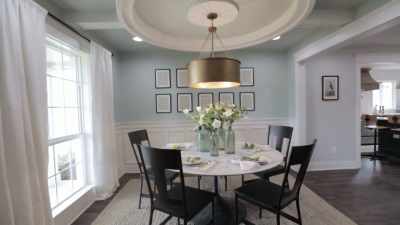 LYNN: Oh, wow.
[ Gasps ] - Fixer Upper: Behind the Design