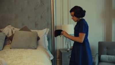 Lyra? I have some guests arriving. - His Dark Materials