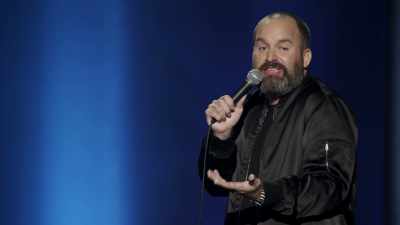 Măcar de apreciere. "Ai zis Ťsculăť. - Tom Segura: Disgraceful
