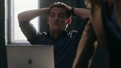 M-Maybe Link found out he
was closing in on them, - The Rookie: Feds