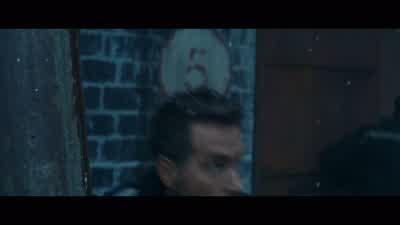 ما الخطة… أيها الوغد! - Red Notice