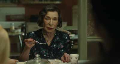 - Ma.
- Is she saving the silverware - The Fabelmans