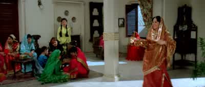 Ma-ji, this is my Pops. - Dilwale Dulhania Le Jayenge