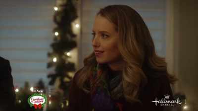 - Ma!
- The young man can answer - A Royal Queens Christmas
