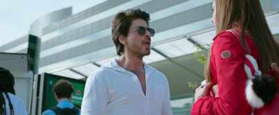 Ma'am, I can't come with you.
Please understand. - Jab Harry Met Sejal