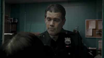 Ma'am, I'm just asking for
a few minutes. - Amityville Uprising