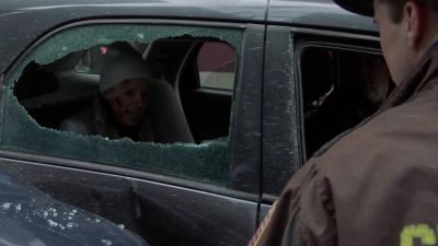 - Ma'am, you okay back there? - Chicago Fire