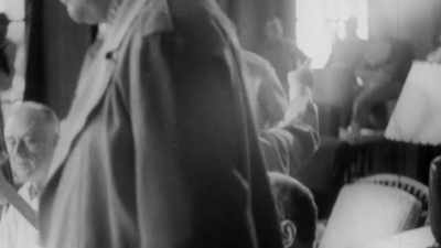MacARTHUR ALL BUT DEMANDS - The Pacific War in Color