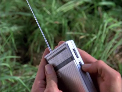 MACGYVER: These loops will form a directional antenna. - MacGyver